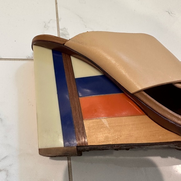 Tory Burch Tan Criss-cross Color-Block Wedges - Picture 3 of 4